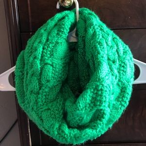 Gap Green Knit Wool Infinity Scarf